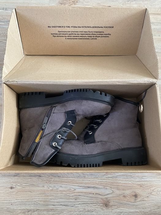 Продам женскую обувь