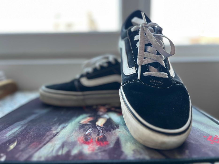 Vans Old Skool — Size 40