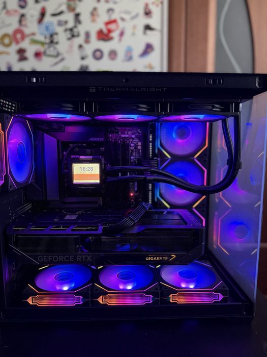 PC Gaming RTX 5070ti R7 9800x3d 32gb