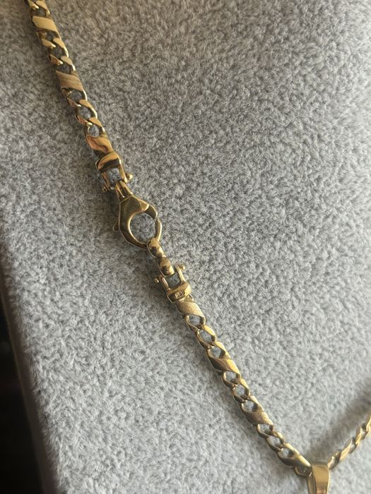 Златни синджири 14к /585 скорпион и бобови зърна