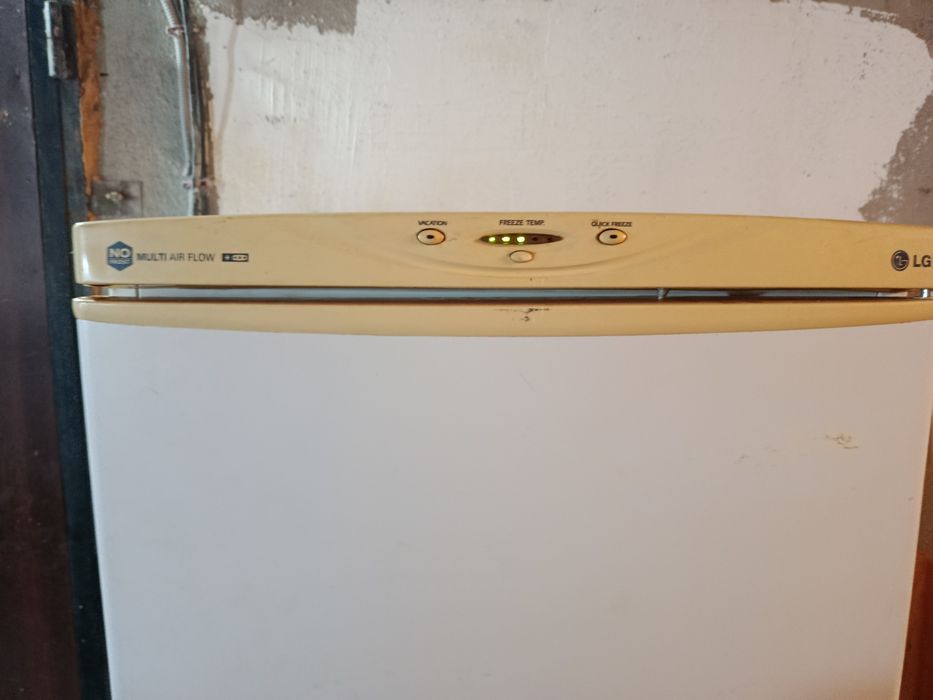 Продам холодильник