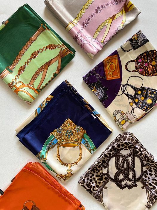 Платок, шарф, палантин шёлковый.