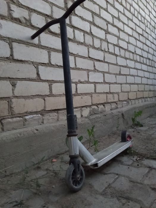 Старый самокат ыы