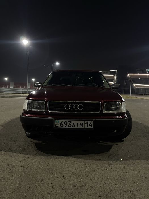 Продам машину ауди 100 с4