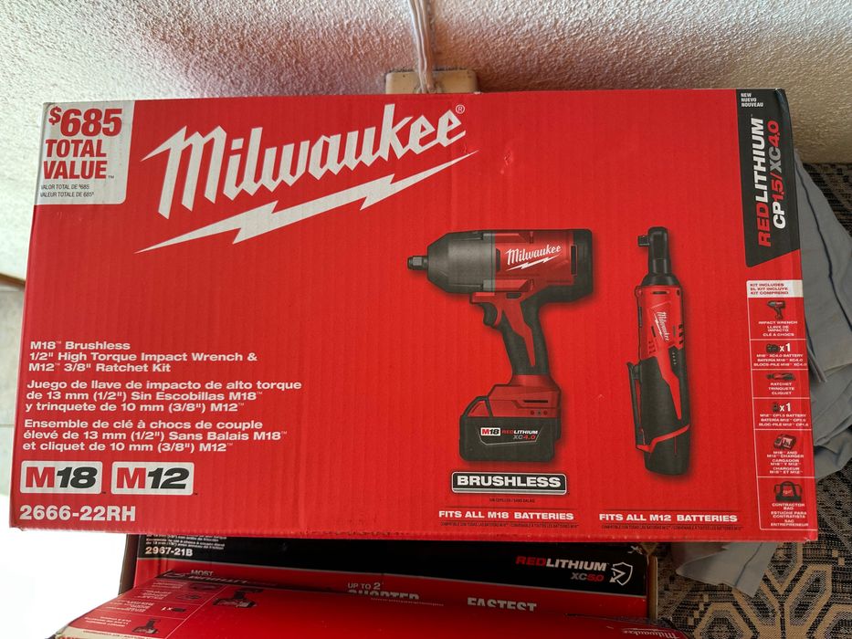 Милуоки Гайковерт 1/2 тресчотка 3/8 Milwaukee