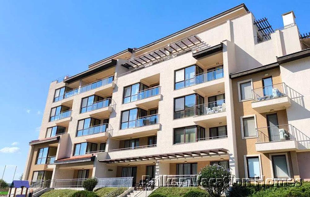 Продава се Двустаен апартамент в Обзор - 75 кв.м за 1236 €/кв.м - Снимка #14