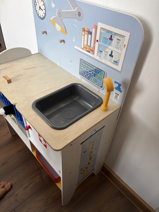 Vand cabinet veterinar copii