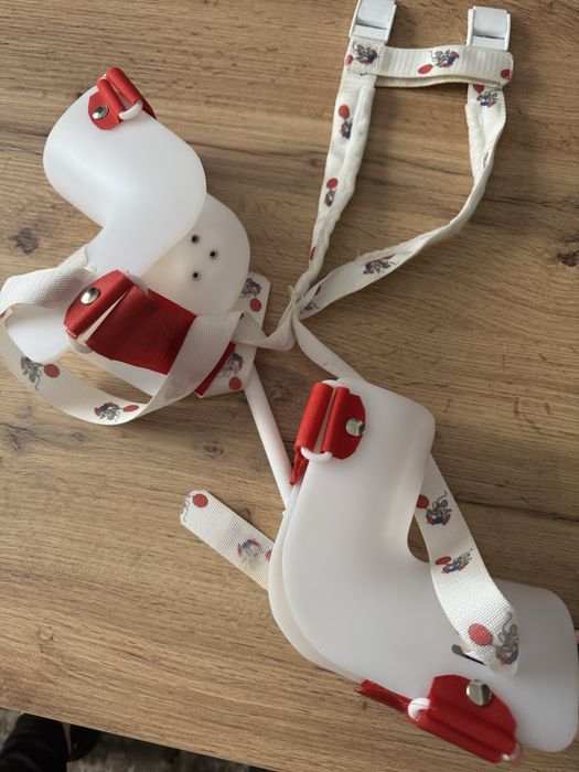 Orteză reglabila cu bara de abductie pentru copii