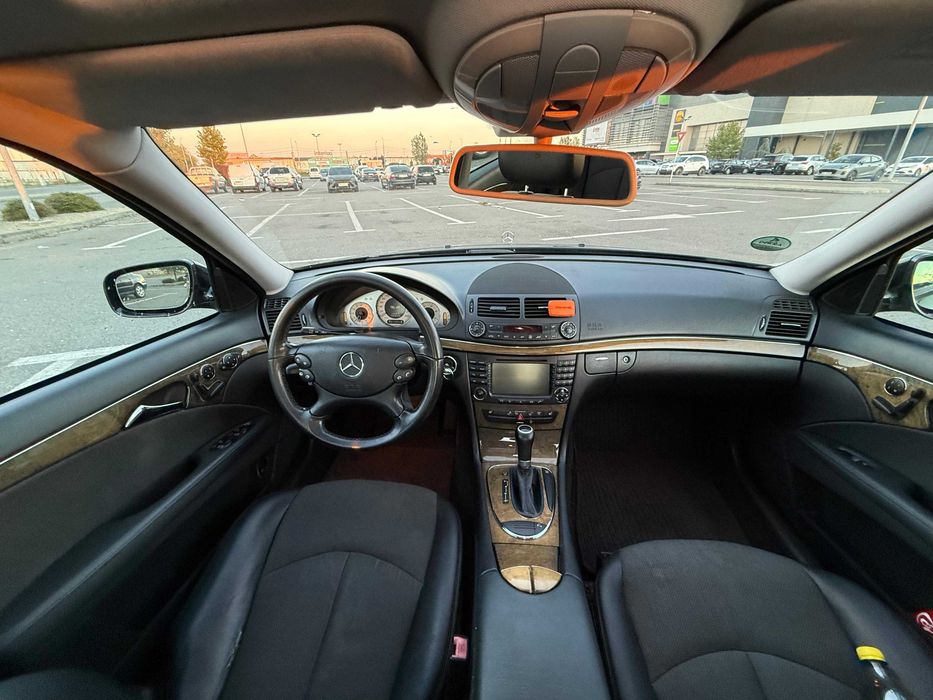 MercedesW211 E 220 Avantgard Facelift de vanzare