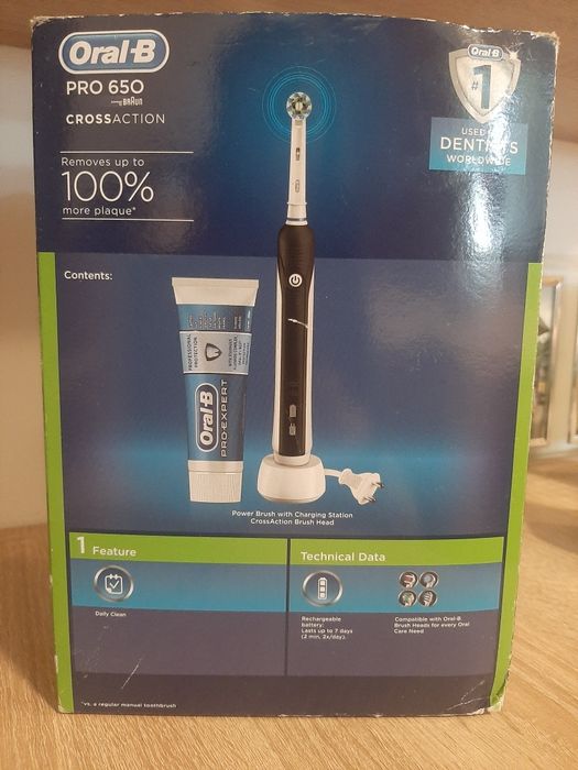 Periuță de dinți electrică Oral-B Pro 650 CrossAction Nouă