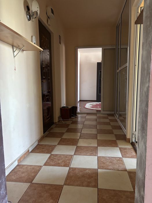 Apartament cu 3 camere