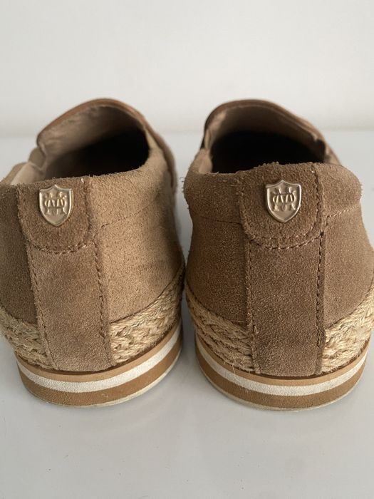 Mocasini din piele intoarsa si iuta