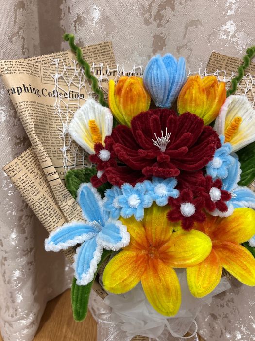 Buchet din sârmă plușată