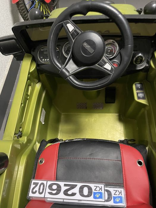 Детская электромашинкп