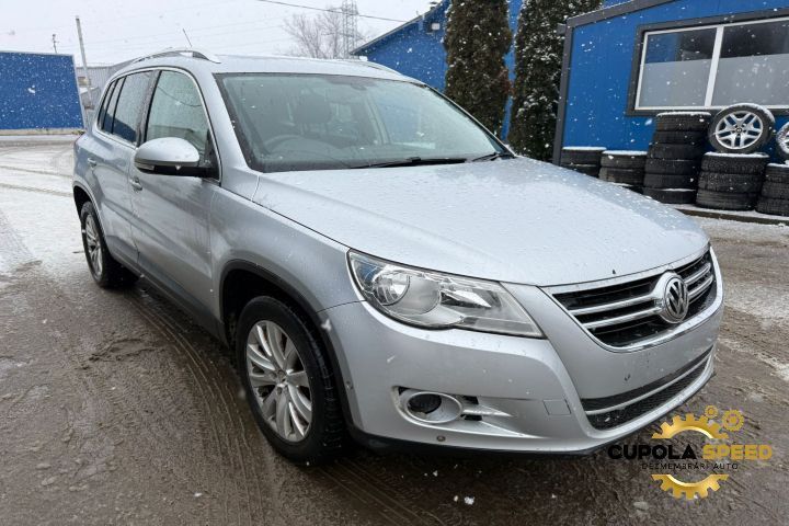 Usa / Portiera spate dreapta culoare LA7W Volkswagen VW Tiguan 1 5N [