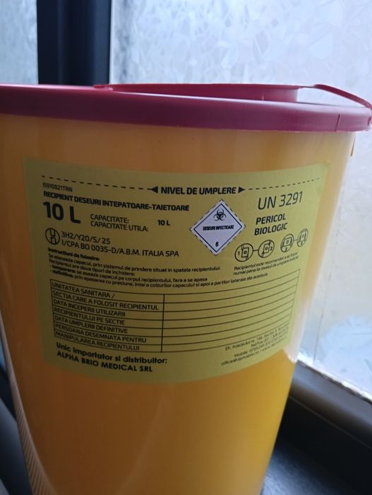 40 Recipiente Plastic Deșeuri Înțepătoare Tăietoare volum 10 Litri
