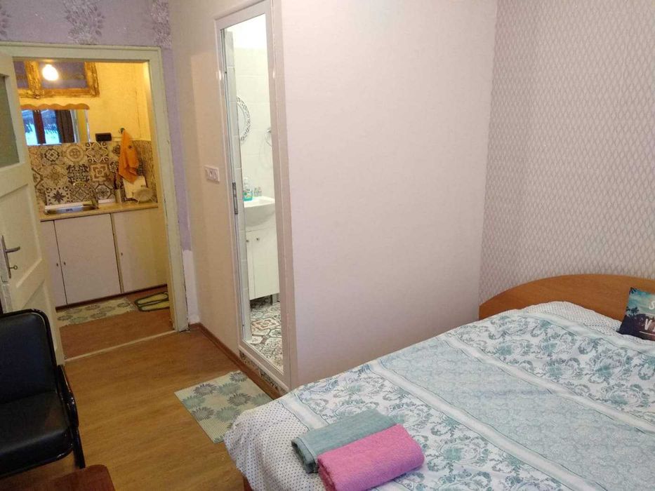 Дава се под наем Едностаен апартамент в Пловдив, Кючук Париж - 40 кв.м за 140 € - Снимка #2