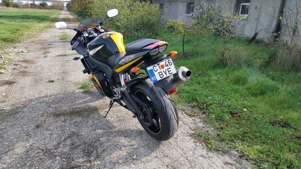 Vand Yamaha R6 2005 RJ095 editie VR46 1107 evacuare Arrow cu omologare