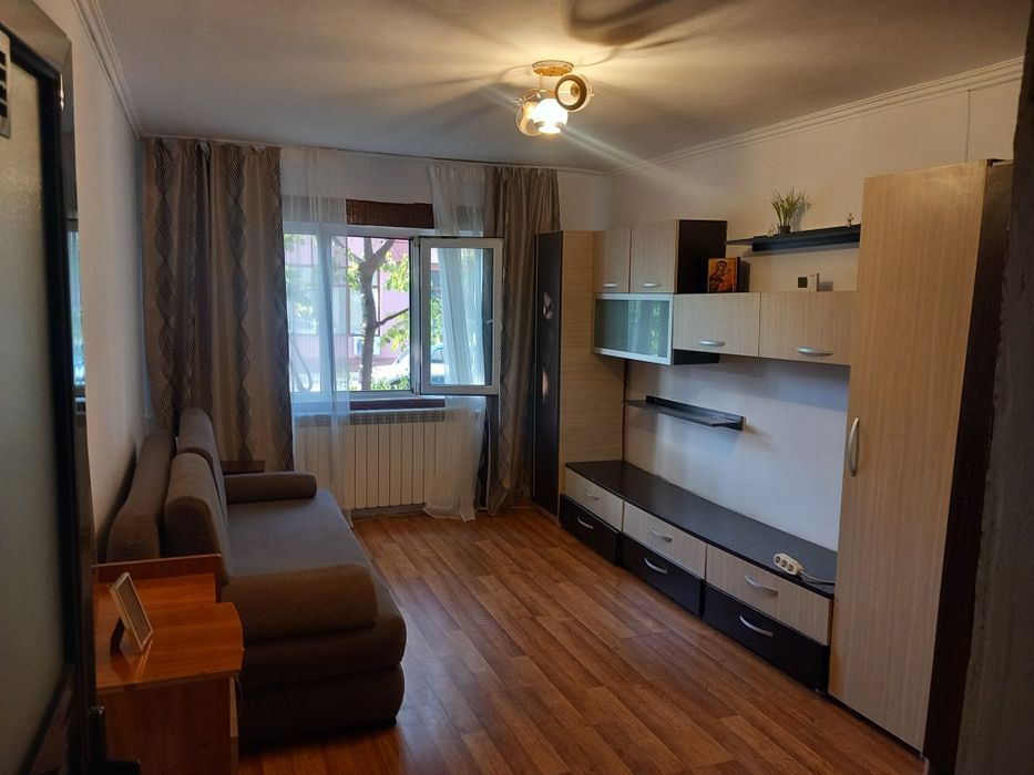 De închiriat apartament 2 camere