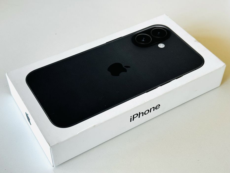 НОВ! Iphone 16 128GB Black Гаранция 1 година