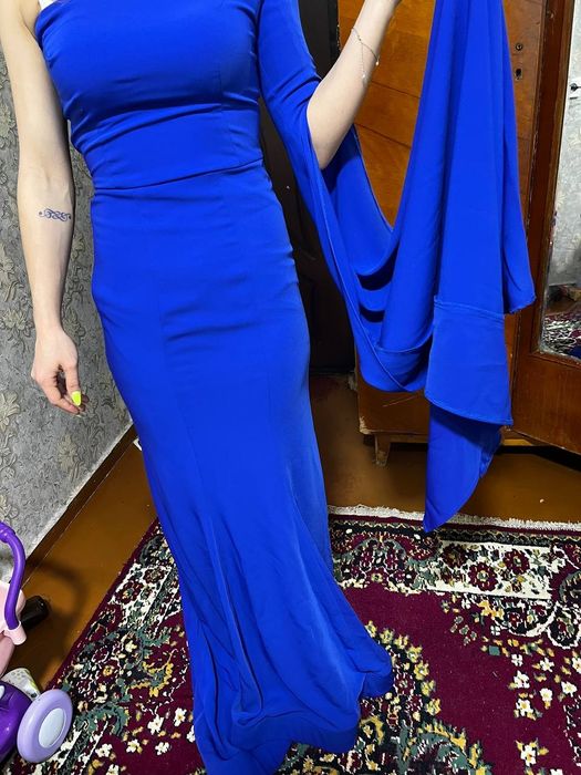 Вечернее женское платье