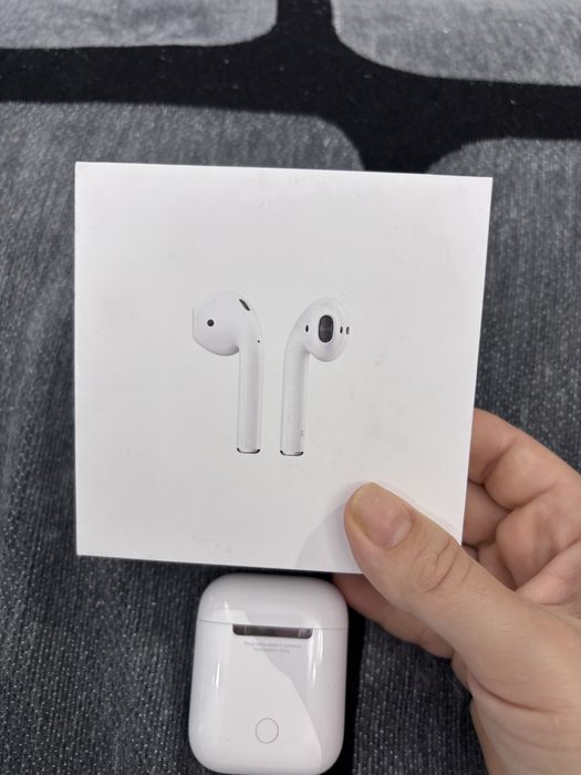 Продам Airpods 2