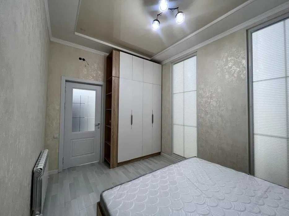 Аренда в Ж/К Comfort House C террассой вид на Мега Планет 11 квартал