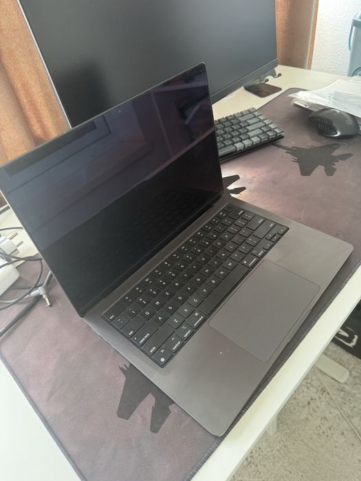 Продам apple m4 pro (14 дюмовый мак)