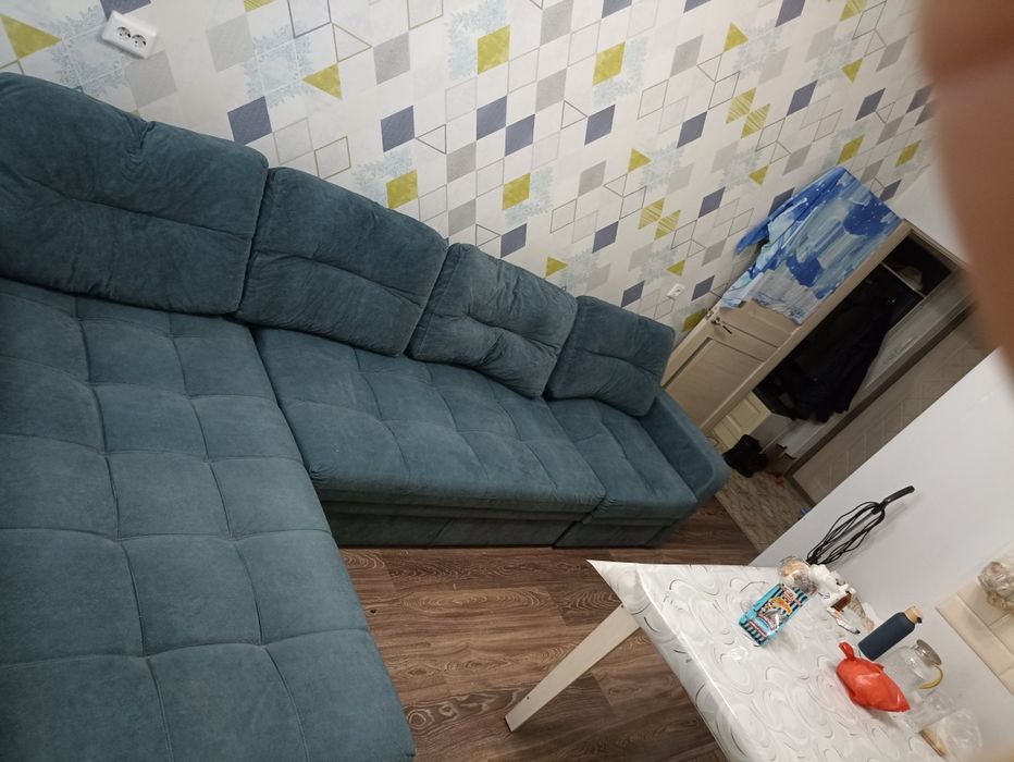 Диван в хорошем состоянии