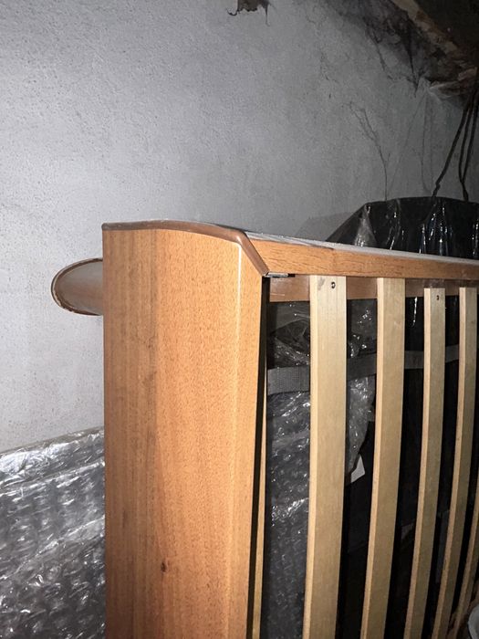 Кровать двух-спальная