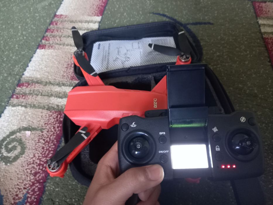 L900 дрон для подростков и старше