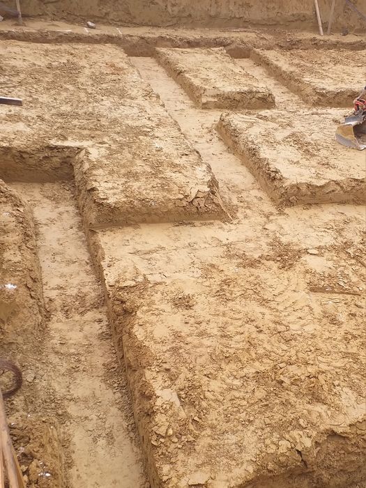 Execut lucrări cu excavator 1.8 t | Experiență 10 ani. pe judetul timi