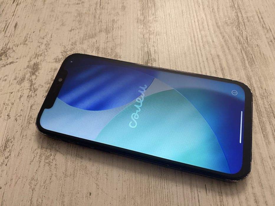 Iphone 12 - Батерия 100%