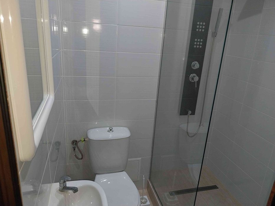 Chirie apartament 4 camere