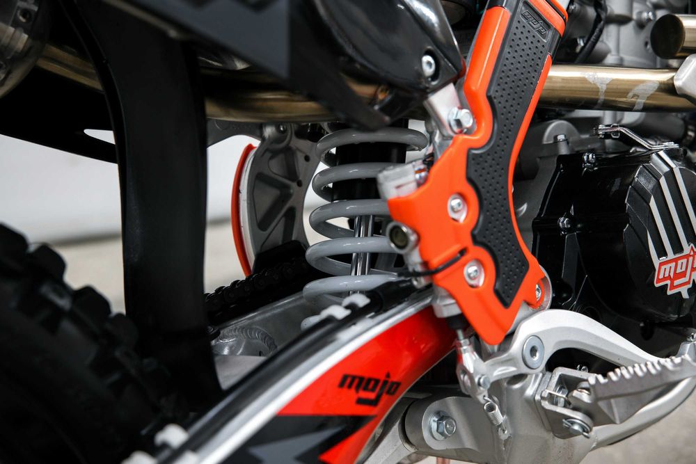 Мотоцикл BSE - M4