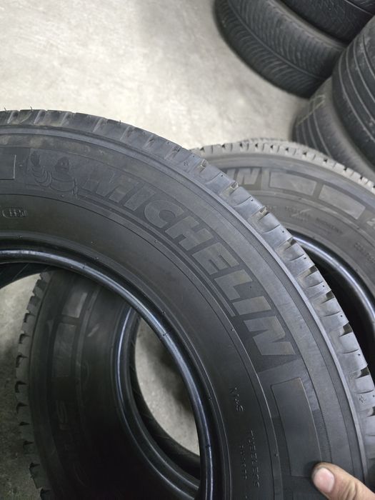 4 Броя Бусови Гуми 225/75/16C Michelin