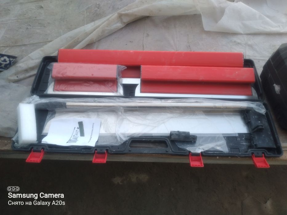 Шлефмашинка жрафа ва набор шпатель