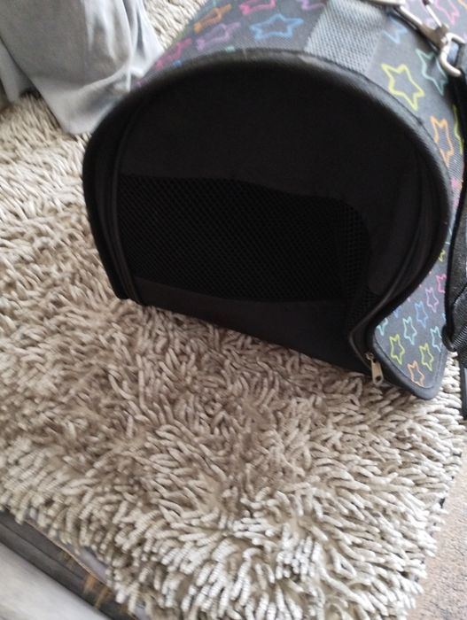 Продам сумку для переноски кошек.