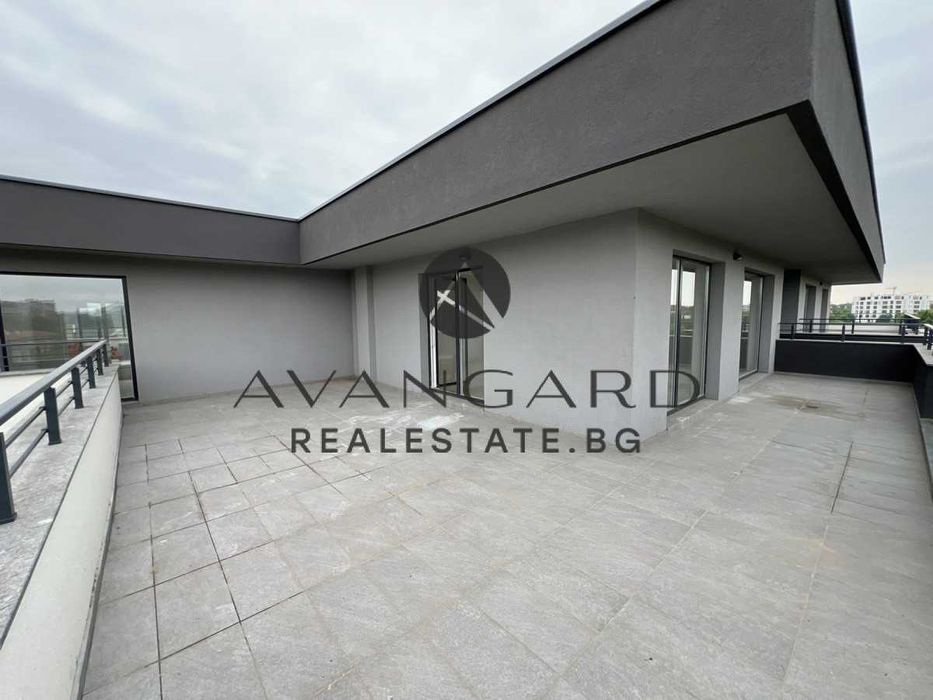 Продава се Тристаен апартамент в Пловдив, Остромила - 205 кв.м за 509 €/кв.м - Снимка #7