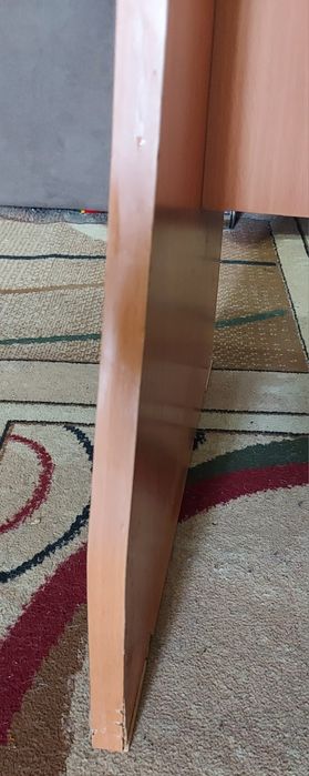 Продам кухонный стол