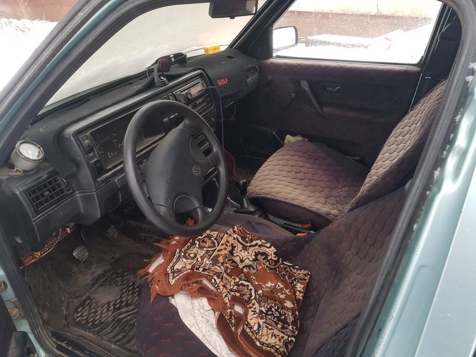 Продаю машину гольф  есть торг