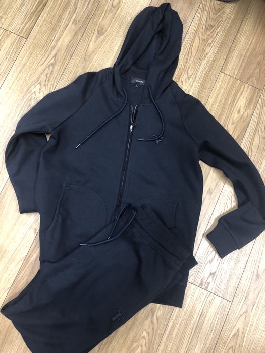 Мъжки екип М номер нов