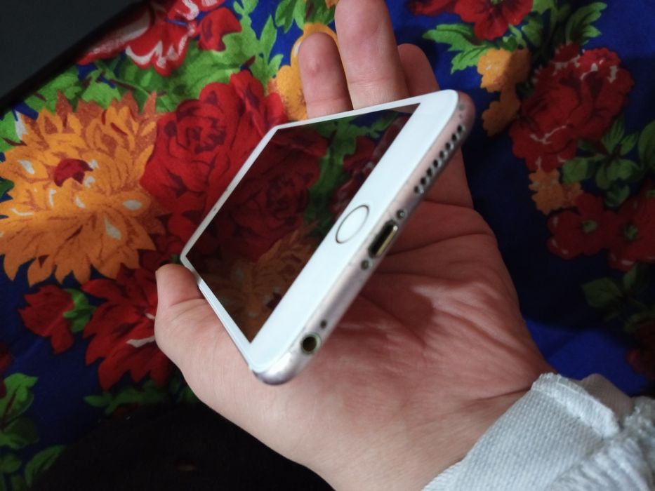 Iphone 6s plus sotiladi 16 tali