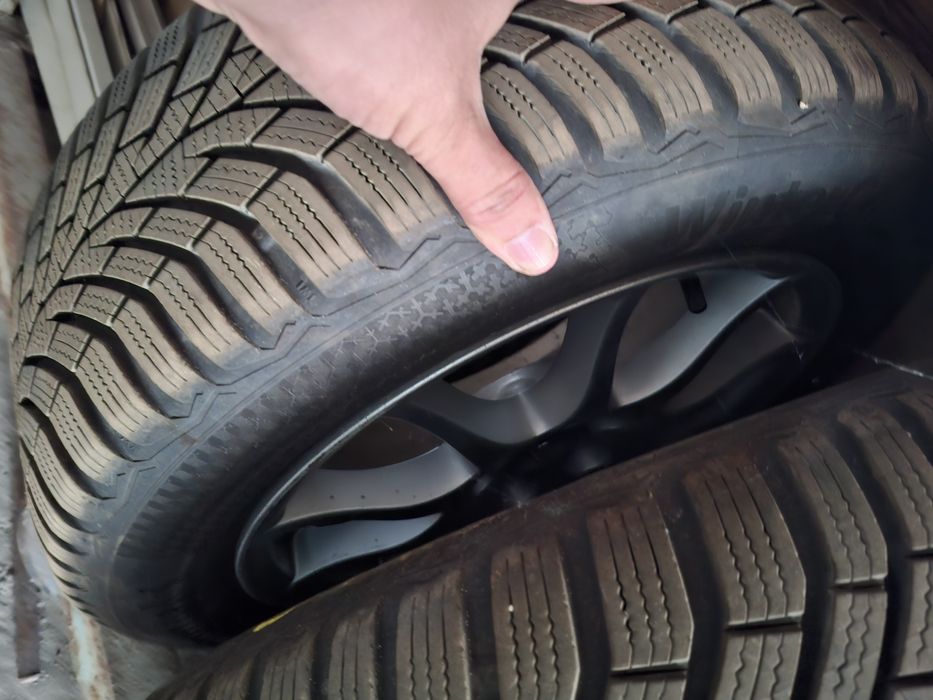 Продавам тойота авенсис т25 2004 г.2.0 дизел
