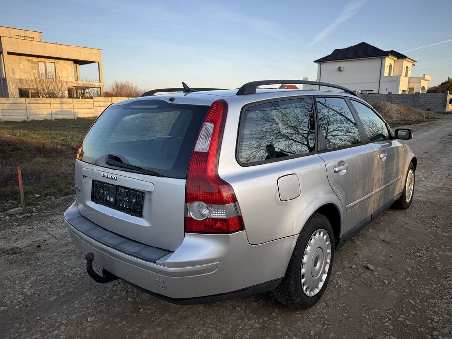 Volvo V50 • 2.0 Diesel • 136 Cai • 6 trepre