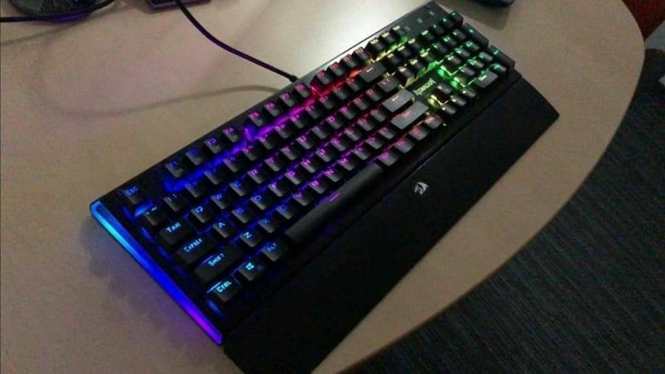 Redragon Aryaman RGB/Hot-Swap/Свитчи Blue Механическая Клавиатура
