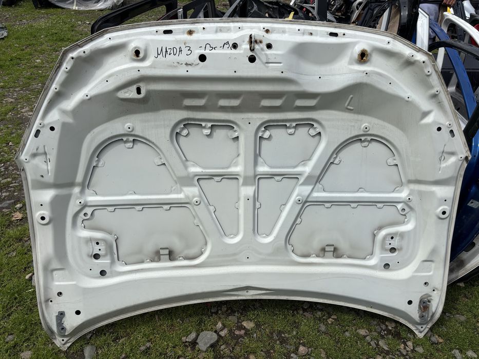 Капак Мазда 3/Mazda 3