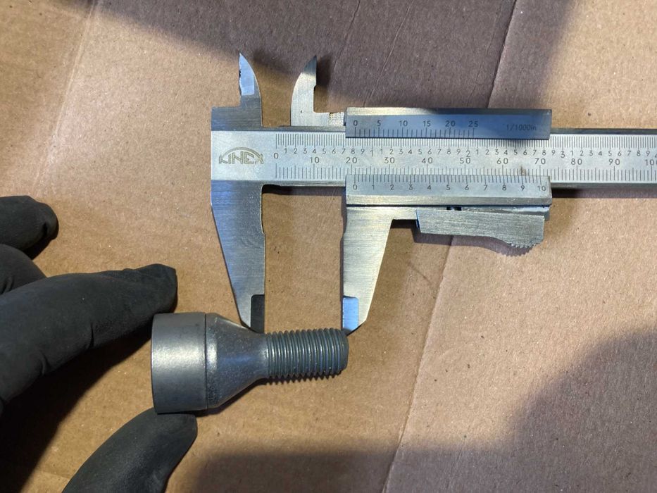 Секретни Болтове за Джанти FIAT Фиат Оригинал М12 1.5