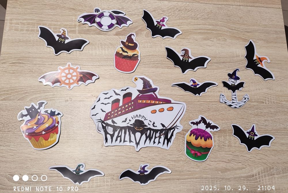 16 magneți de frigider de Halloween