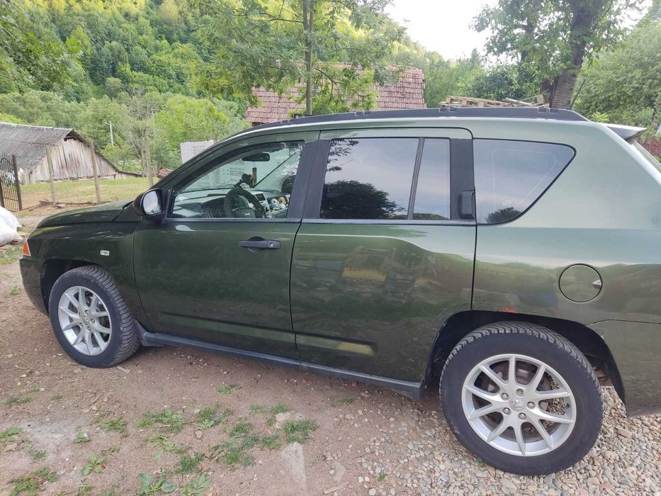 Vând jeep Compass 4X4 Anul 2008